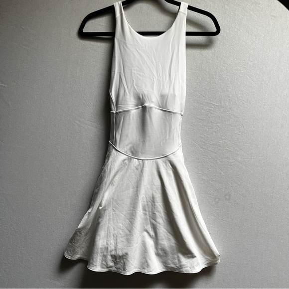 Lululemon Court Crush Dress White Sleeveless Tennis Skirt Skort Dress Sz 8/M - Picture 6 of 15